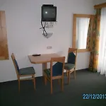 Gastehaus Hirschenhof Guest house Solden