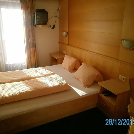 Gaestehaus Hirschenhof Pensión Sölden