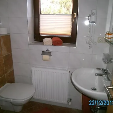 Gaestehaus Hirschenhof Πανσιόν 3*