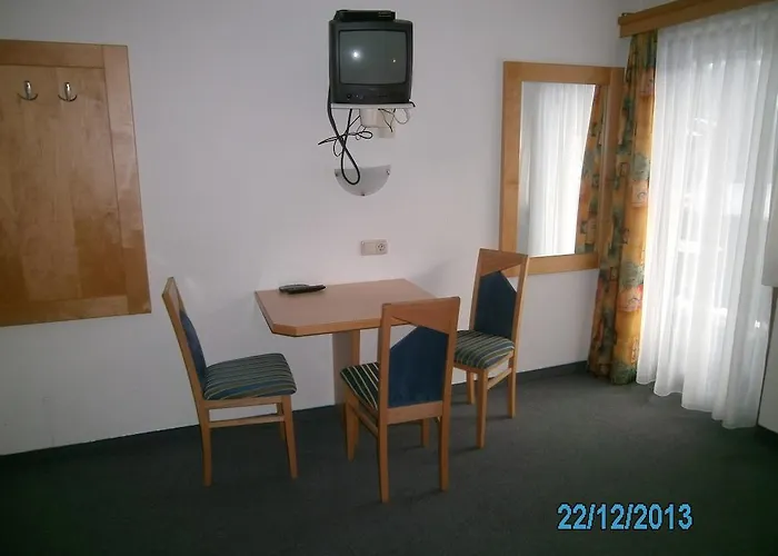 Gastehaus Hirschenhof Guest house Solden